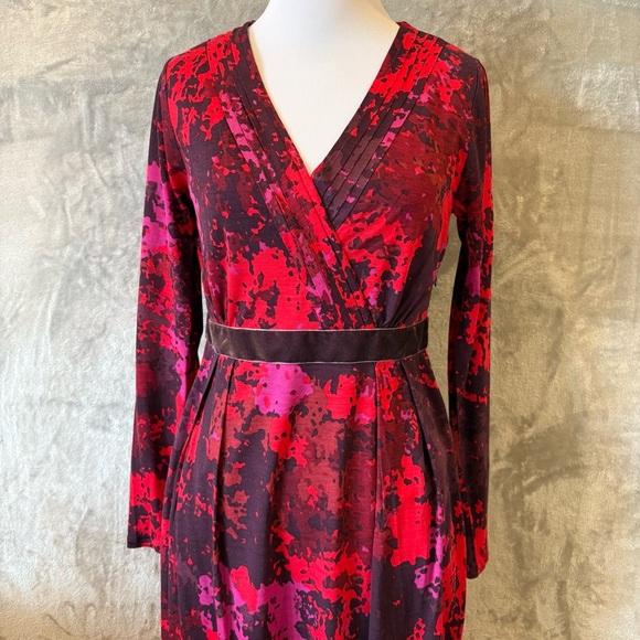 Boden Wrap Cocktail Dress Red and Black Long Sleeve V-Neck Wmn’s 4L - Picture 3 of 12